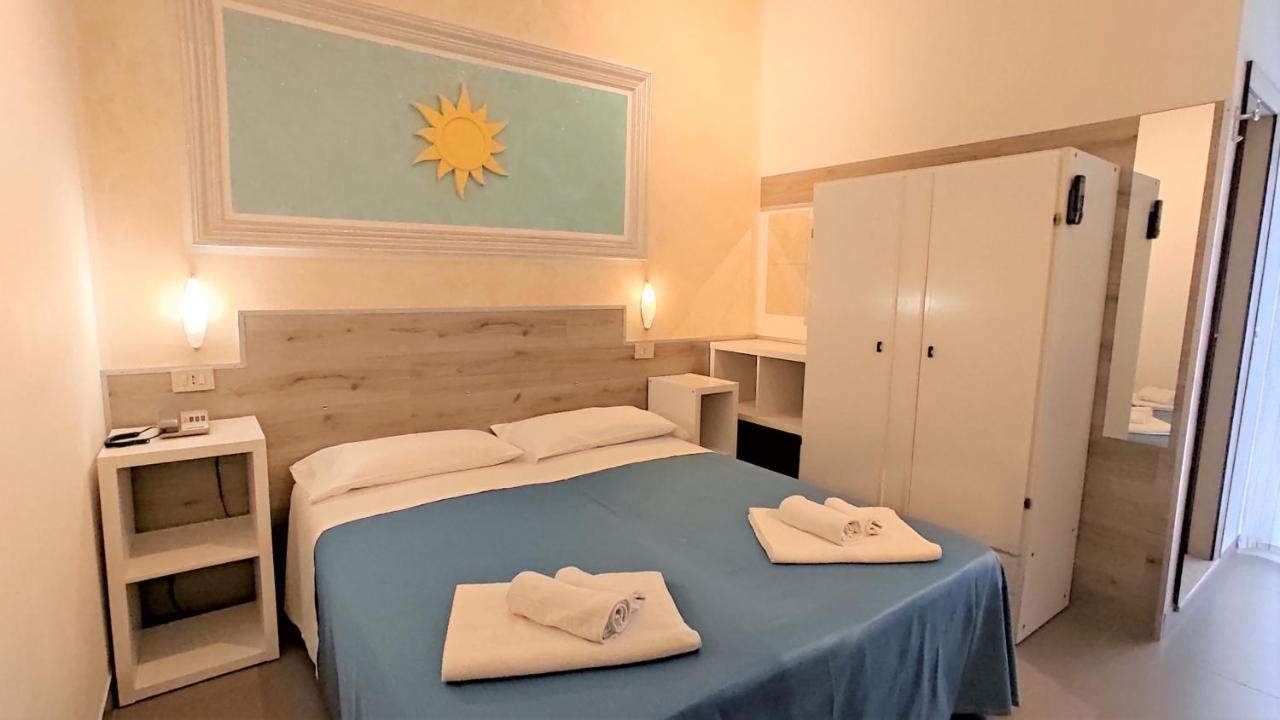 Hotel De Amicis Riccione Exterior photo