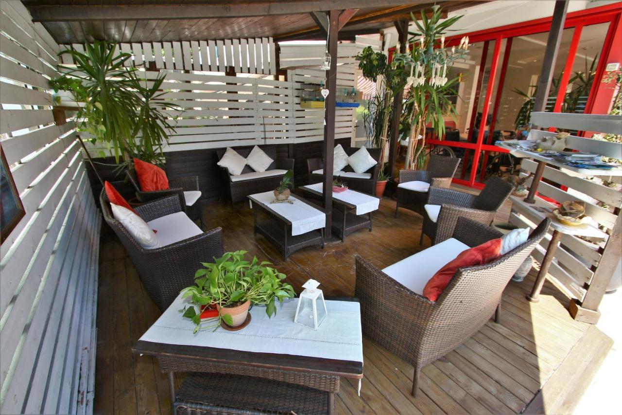 Hotel De Amicis Riccione Exterior photo